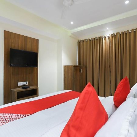 Sky Stays Rose Gold Vadodara Exterior photo