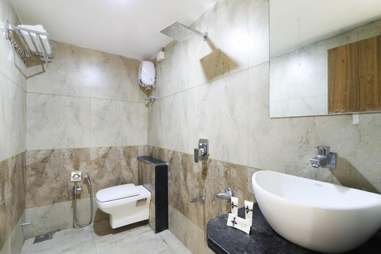 Sky Stays Rose Gold Vadodara Exterior photo
