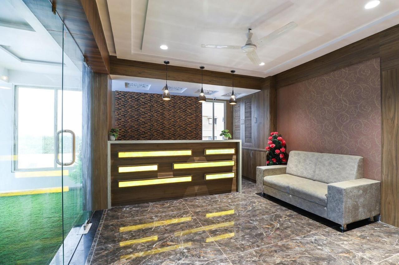 Sky Stays Rose Gold Vadodara Exterior photo